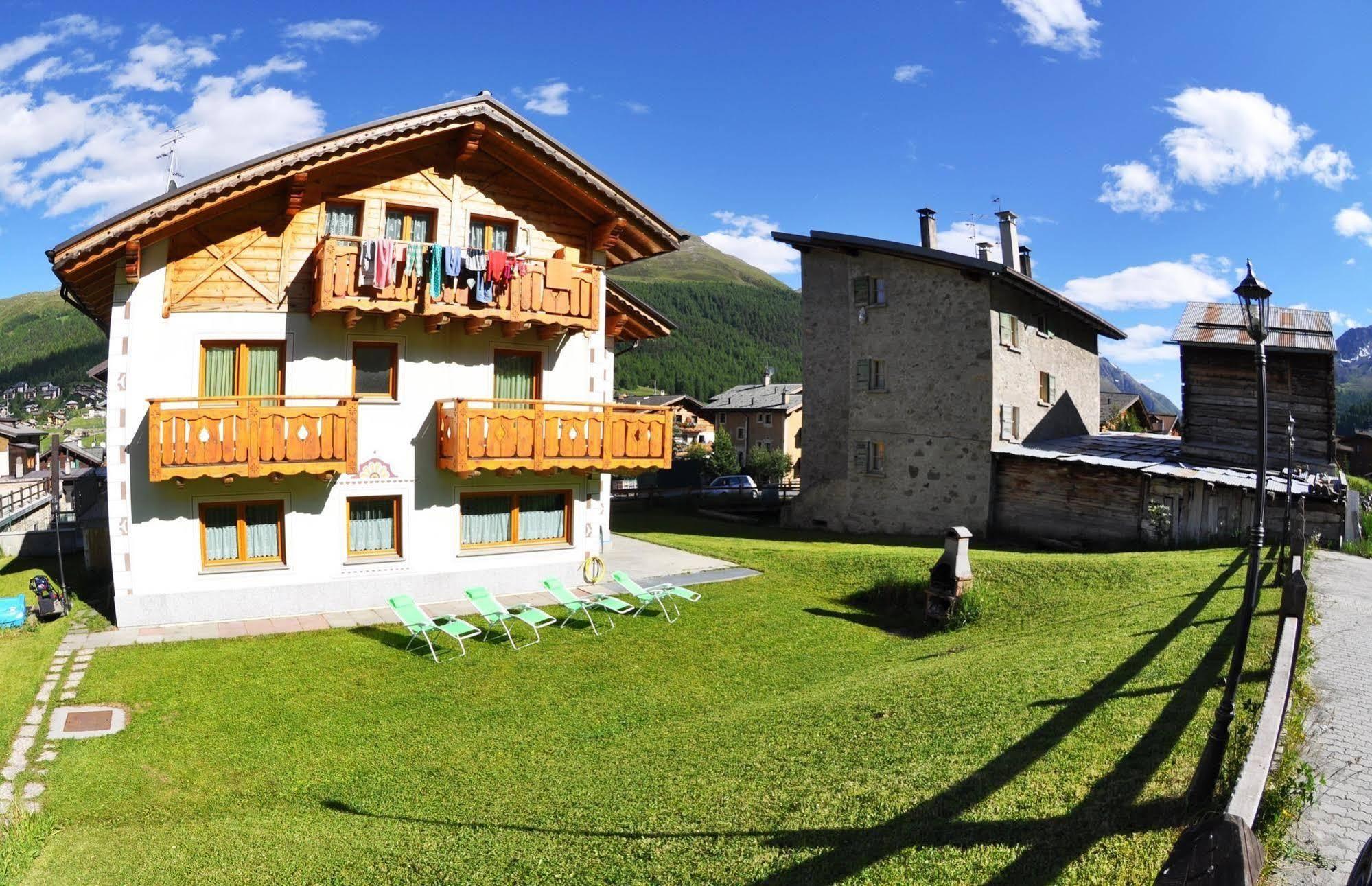 Alpen Royal By Livigno Accomodation Dış mekan fotoğraf